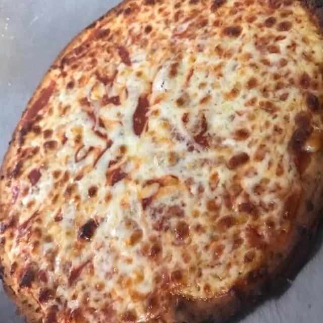 CAULIFLOWER PIZZA.