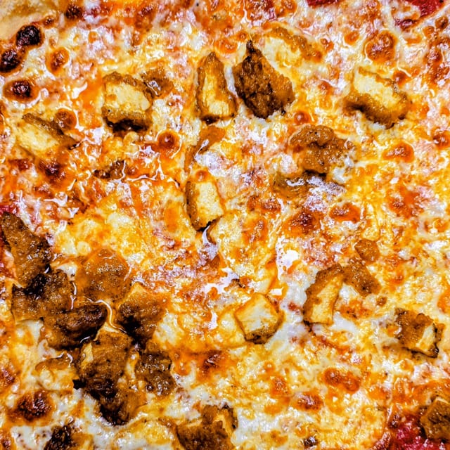 LARGE BUFFALO CHICKEN PIZZA.