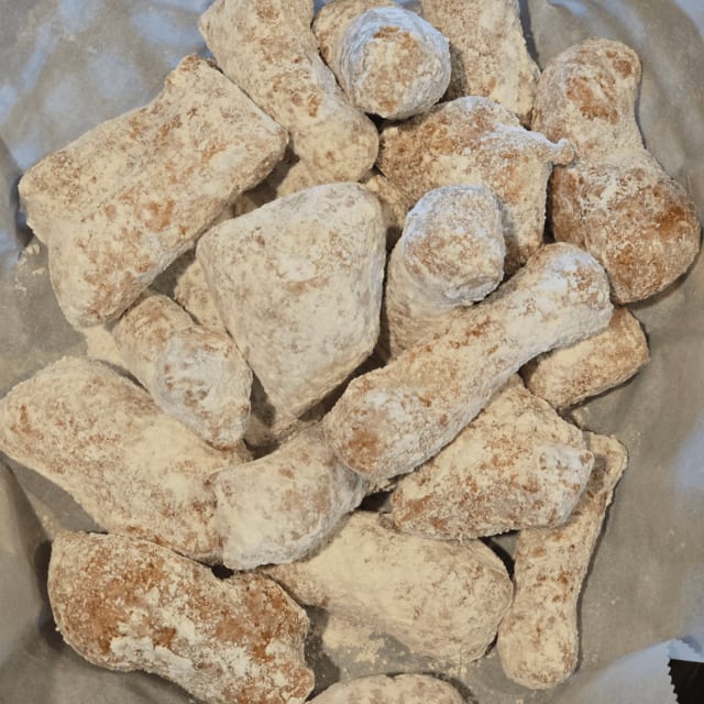 ZEPPOLIS.