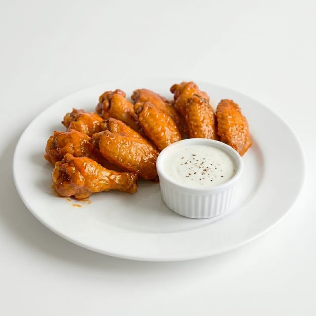 10 WINGS.